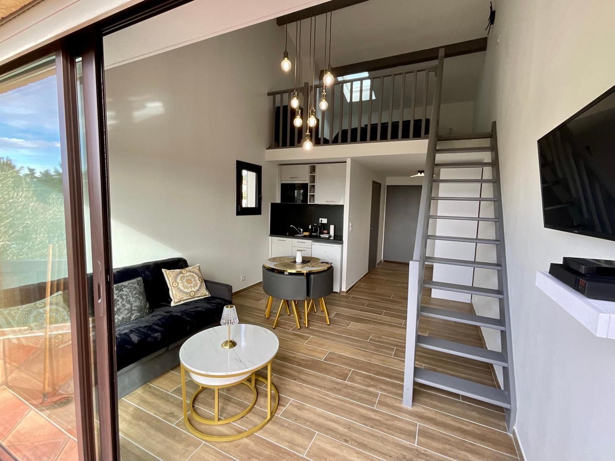 Appartement Sanary Vue Mer Au Calme Luaran gambar