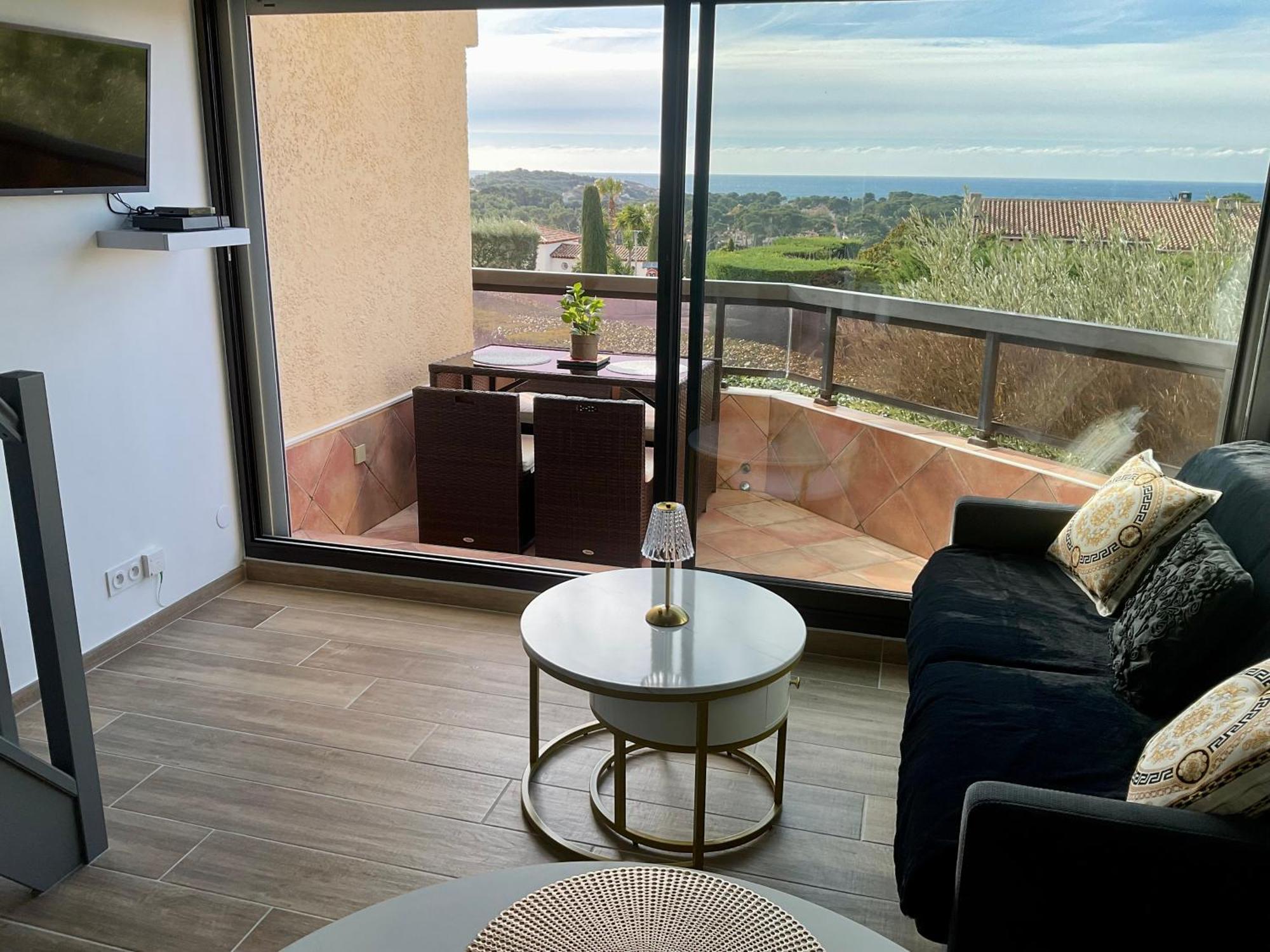 Appartement Sanary Vue Mer Au Calme Luaran gambar